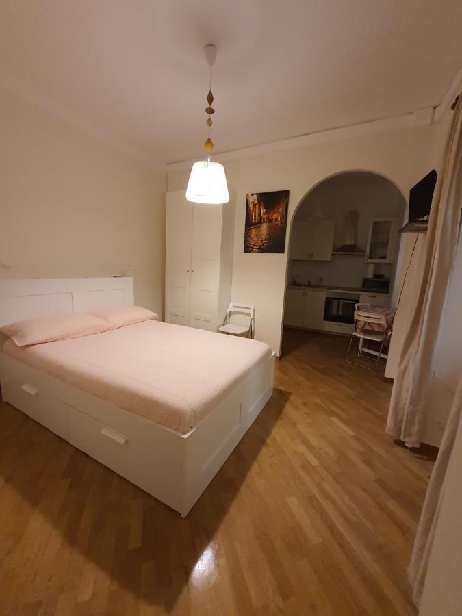 Casa Vacanza Colosseo Whole Holiday Home Apartment Da Pamino & Priscilla Rom Exteriör bild